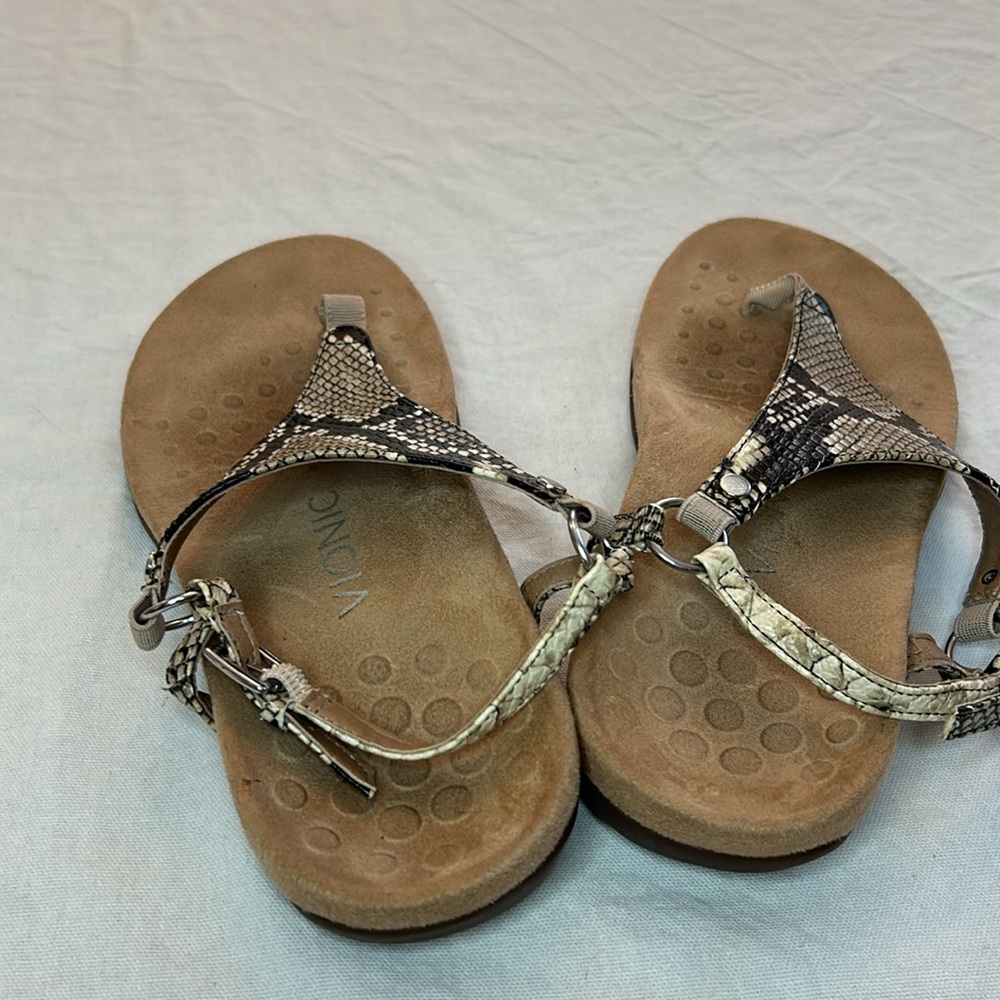 Vionic Women's Kirra Thong Sandal Leather Size 7.5 Snake Print - Picture 4 of 5
